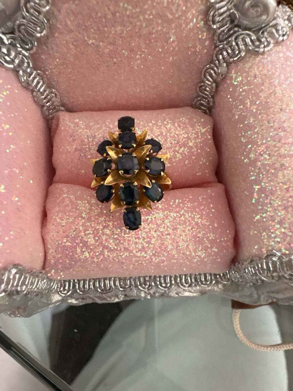 Vintage TG 14K Yellow Gold Oval Sapphire Floral Cluster Ring